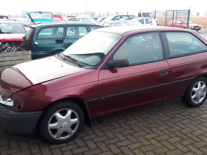 Opel Astra F 1.6i Sloopvoertuig (1994, Rood)