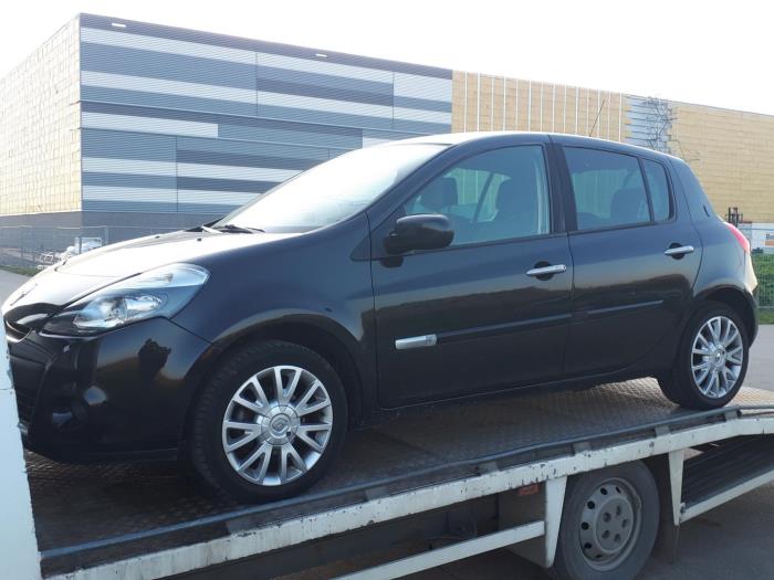 Renault Clio III 1.2 16V TCe 100 Sloopvoertuig (2010, Zwart)