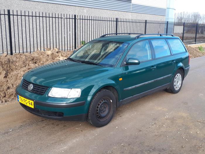 Volkswagen Passat Variant 1.6 Sloopvoertuig (1998, Groen)