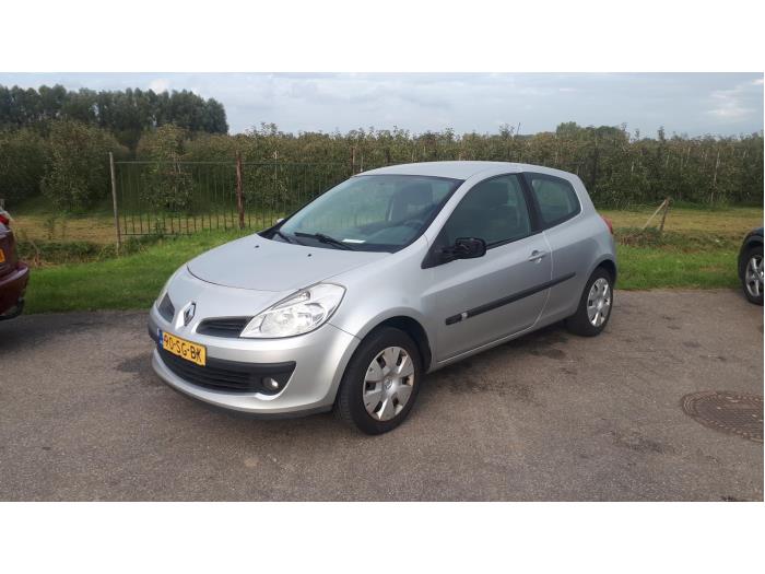 Renault Clio III 1.5 dCi 105 Sloopvoertuig (2006, Grijs)