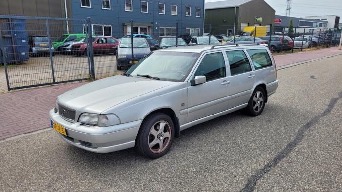 Volvo V70 2.5 T Turbo 20V AWD Sloopvoertuig (1998, Grijs)