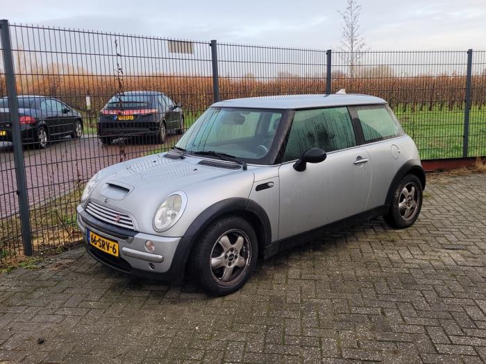 Mini Mini One/Cooper 1.6 16V One Sloopvoertuig (2002, Grijs)