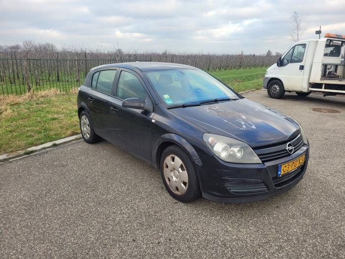 Opel Astra H 1.6 16V Twinport Sloopvoertuig (2004, Zwart)