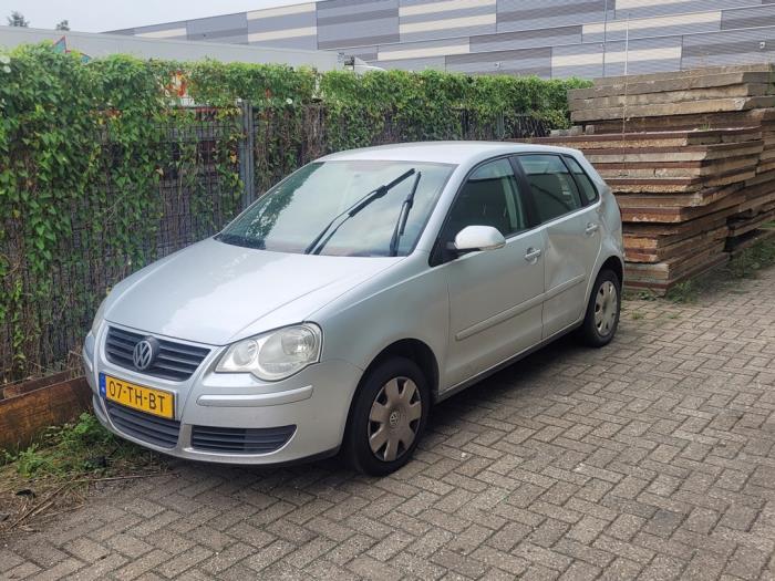 Volkswagen Polo IV 1.4 16V Sloopvoertuig (2006, Grijs)