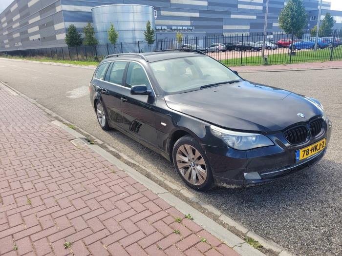 BMW 5 serie Touring 520d 16V Corporate Lease Sloopvoertuig (2009, Zwart)