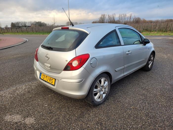 Opel Corsa D 1.2 16V Sloopvoertuig (2006, Grijs)