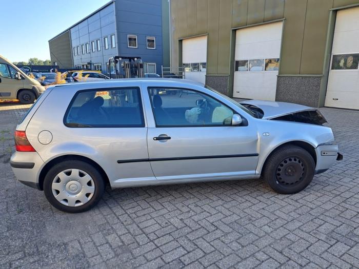 Volkswagen Golf IV 1.6 16V Sloopvoertuig (2001, Grijs)