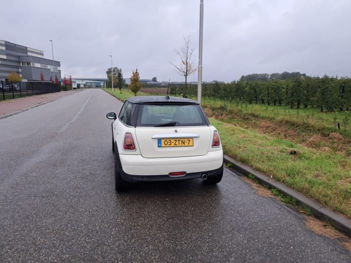 Mini Cooper Sloopvoertuig (2009, Wit)