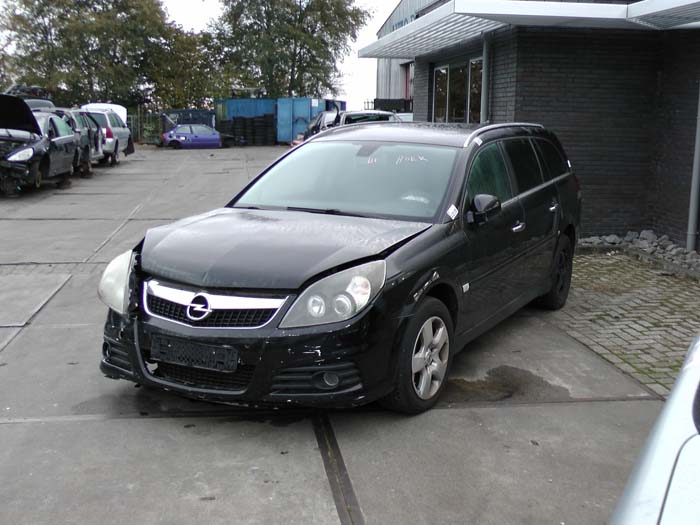 Opel Vectra Available Damaged Cars Reclycar De Boer