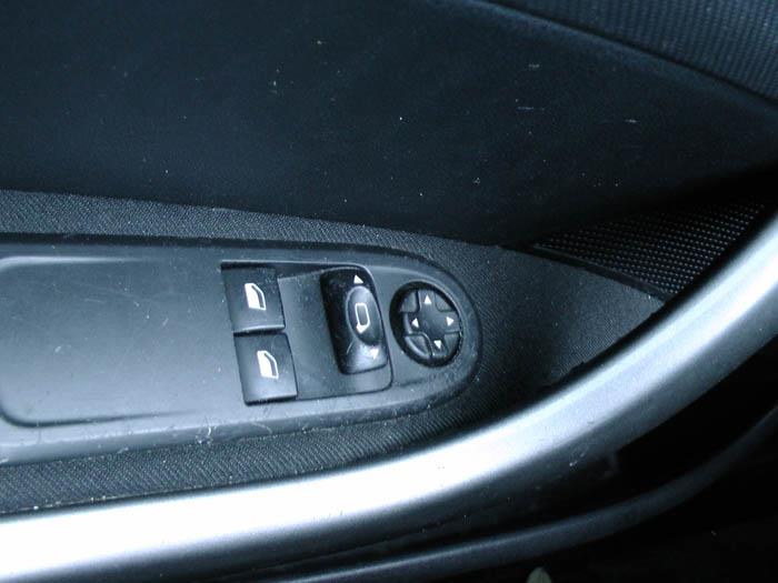 Peugeot 308 1.4 VTI 16V Sloopvoertuig (2008, Grijs)