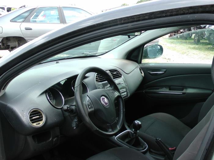 Fiat Bravo 1.4 T-Jet 16V 120 Sloopvoertuig (2008, Grijs)