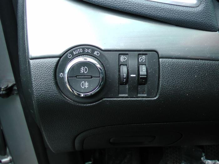 Opel Mokka/Mokka X 1.7 CDTI 16V 4x2 Sloopvoertuig (2013, Grijs)