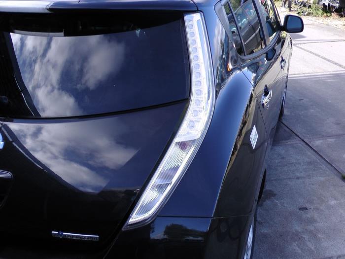 Nissan Leaf Leaf Sloopvoertuig (2016, Zwart)