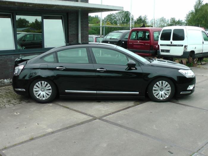Citroen C5 III Berline 1.6 16V THP 155 Sloopvoertuig (2010, Zwart)