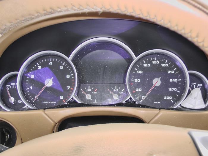 Porsche Cayenne 4.8 V8 32V Turbo Sloopvoertuig (2007, Zwart)