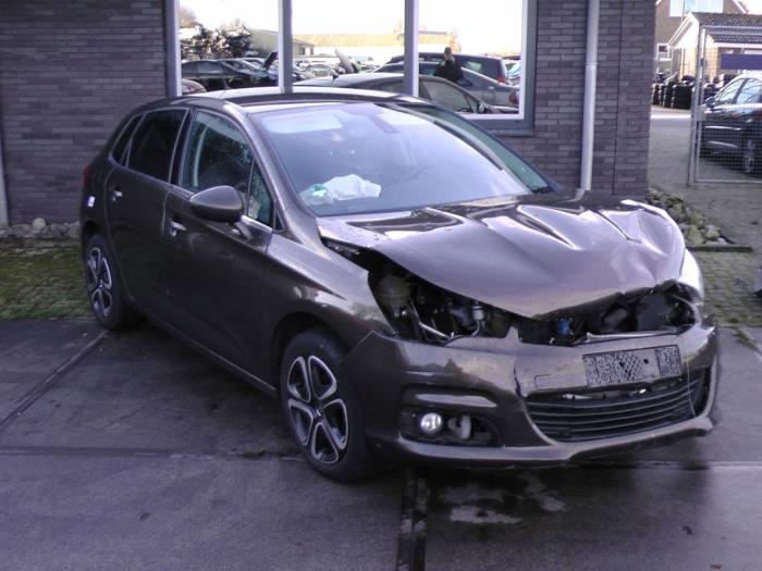 Citroen C4 Berline 1.6 16V VTi Sloopvoertuig (2011, Bruin)