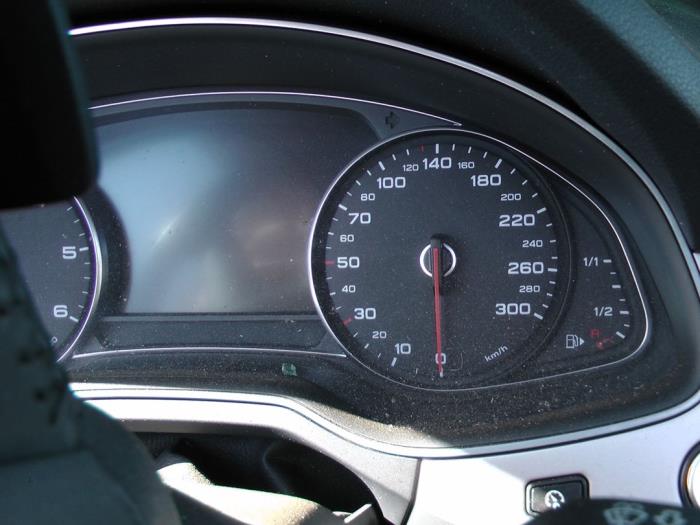 Audi Q7 3.0 TDI V6 24V Ultra Sloopvoertuig (2017, Grijs)