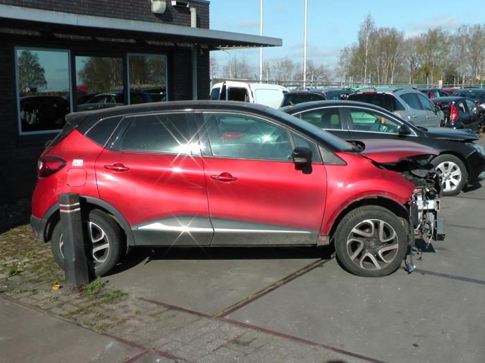 Renault Captur 0.9 Energy TCE 12V Sloopvoertuig (2016, Rood)