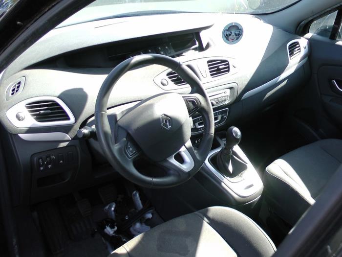 Renault Grand Scénic III 1.4 16V TCe 130 Sloopvoertuig (2010, Zwart)