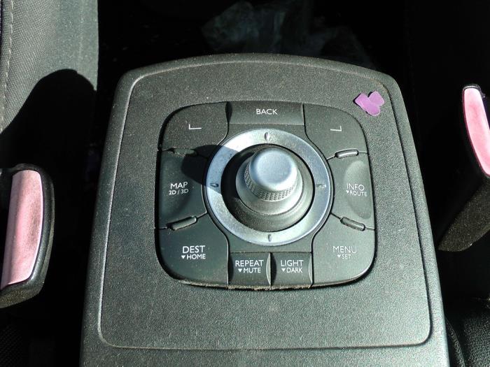 Renault Grand Scénic III 1.4 16V TCe 130 Sloopvoertuig (2010, Zwart)