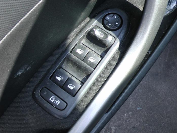 Peugeot 308 1.6 VTI 16V Sloopvoertuig (2010, Zwart)