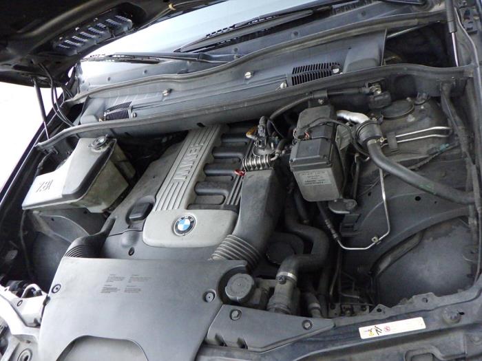 BMW X5 3.0d 24V Sloopvoertuig (2003, Zwart)
