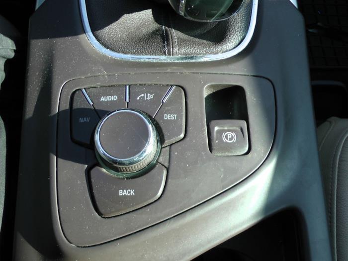 Opel Insignia 2.0 CDTI 16V 130 Ecotec Sloopvoertuig (2013, Zwart)