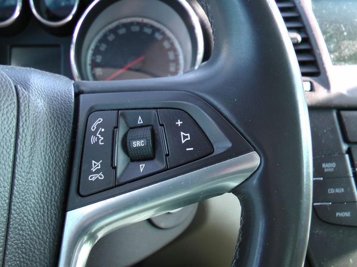 Opel Insignia 2.0 CDTI 16V 130 Ecotec Sloopvoertuig (2013, Zwart)