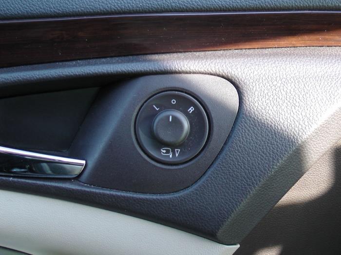 Opel Insignia 2.0 CDTI 16V 130 Ecotec Sloopvoertuig (2013, Zwart)