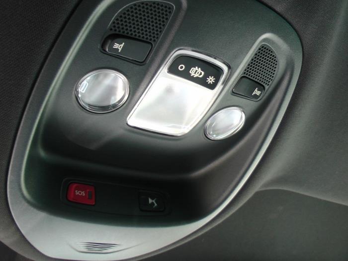 Citroen DS 4/DS 4 Crossback 1.6 16V THP 165 Sloopvoertuig (2015, Grijs)