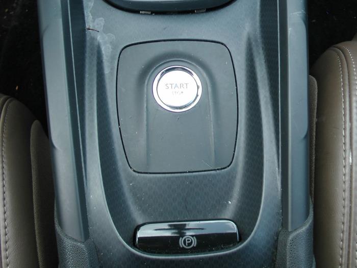 Citroen DS 4/DS 4 Crossback 1.6 16V THP 165 Sloopvoertuig (2015, Grijs)