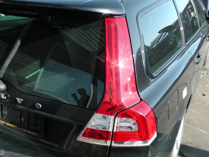 Volvo V70 2.4 D5 20V AWD Sloopvoertuig (2015, Zwart)