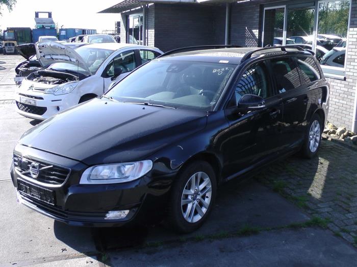 Volvo V70 2.4 D5 20V AWD Sloopvoertuig (2015, Zwart)