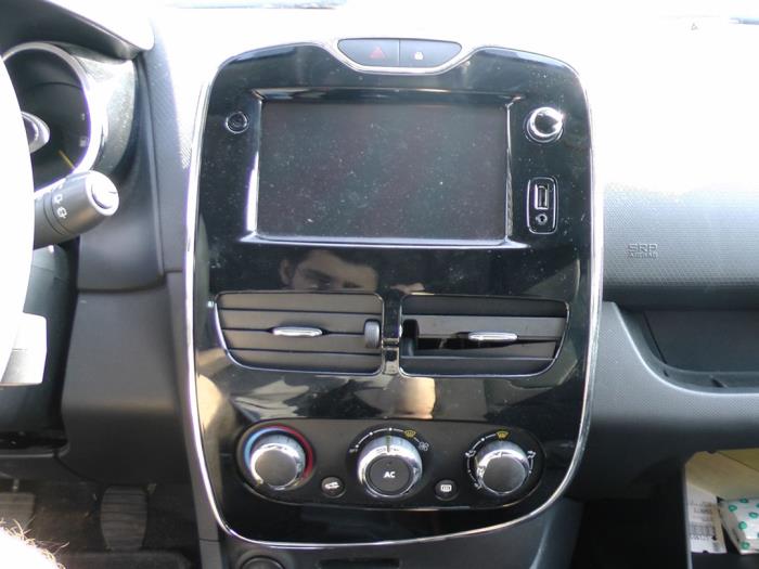 Renault Clio IV 0.9 Energy TCE 90 12V Sloopvoertuig (2013, Zwart)