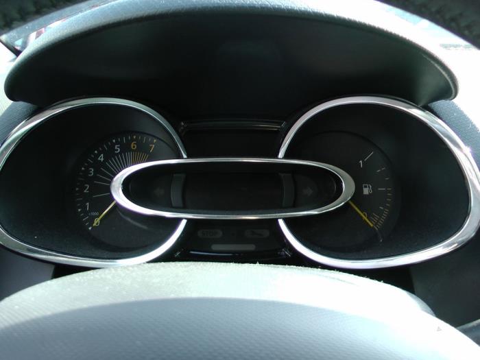 Renault Clio IV 0.9 Energy TCE 90 12V Sloopvoertuig (2013, Zwart)