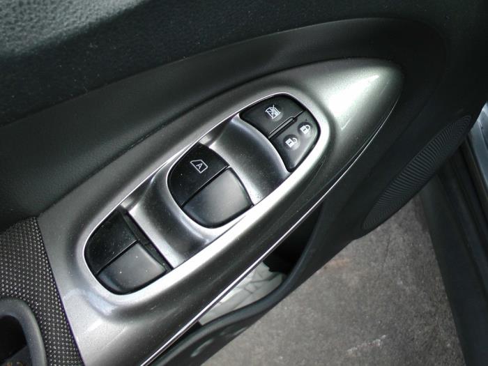 Nissan Juke 1.6 16V Sloopvoertuig (2012, Grijs)