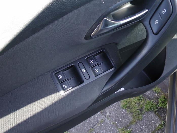 Volkswagen Polo V 1.6 TDI 16V 90 Sloopvoertuig (2013, Grijs)