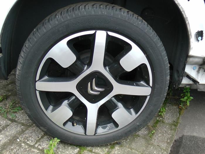 Citroen C4 Cactus 1.2 PureTech 110 12V Sloopvoertuig (2019, Wit)