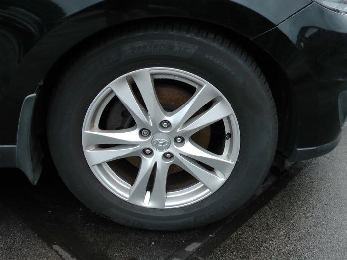 Hyundai Santa Fe II 2.4 16V 4x4 Sloopvoertuig (2011, Zwart)