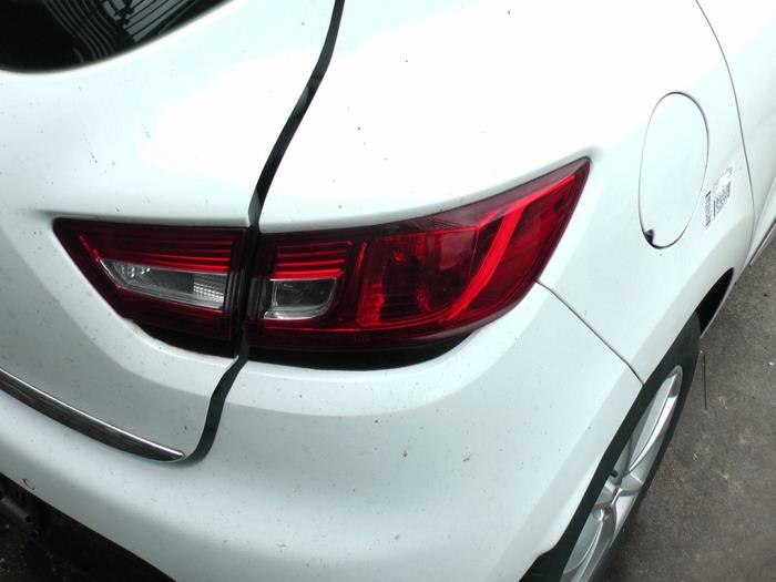 Renault Clio IV 0.9 Energy TCE 90 12V Sloopvoertuig (2016, Wit)