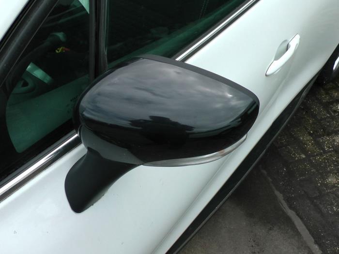 Renault Clio IV 0.9 Energy TCE 90 12V Sloopvoertuig (2016, Wit)