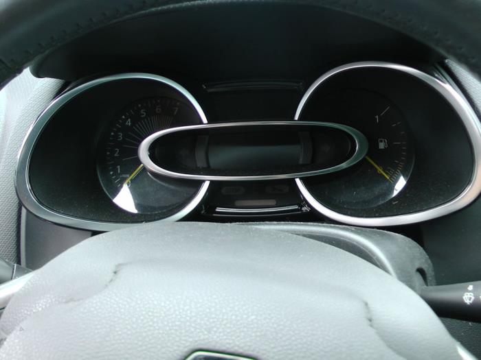 Renault Clio IV 0.9 Energy TCE 90 12V Sloopvoertuig (2016, Wit)