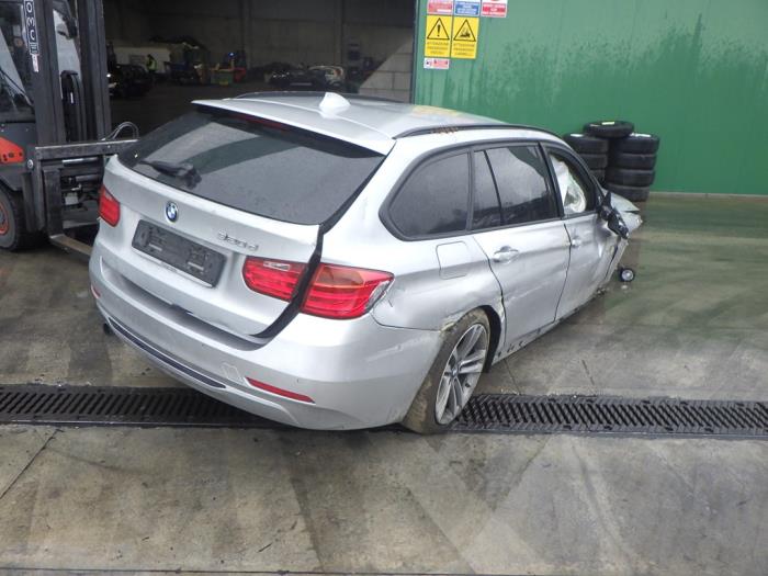 BMW 3 serie Touring 320d 2.0 16V Sloopvoertuig (2014, Grijs)