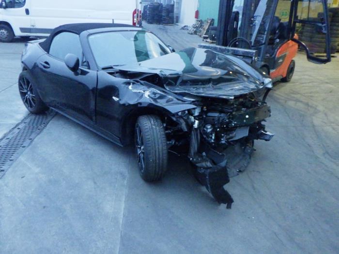 Mazda MX-5 2.0 SkyActiv G-184 16V Sloopvoertuig (2024, Zwart)