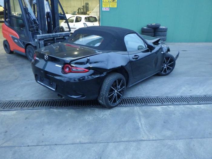 Mazda MX-5 2.0 SkyActiv G-184 16V Sloopvoertuig (2024, Zwart)