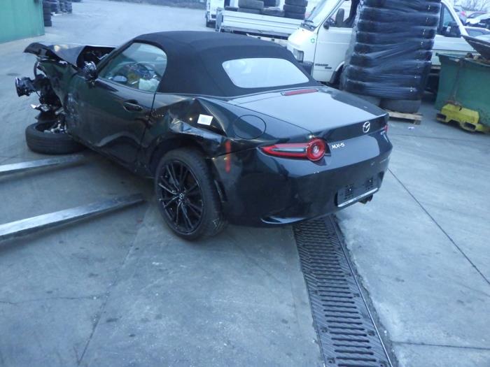Mazda MX-5 2.0 SkyActiv G-184 16V Sloopvoertuig (2024, Zwart)