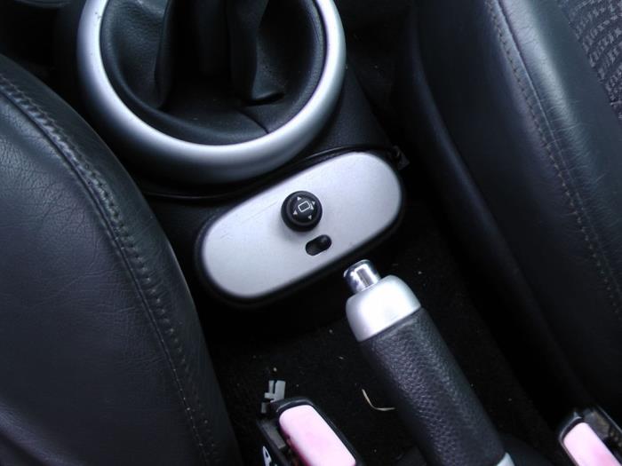 Mini Mini One/Cooper 1.6 16V Cooper Sloopvoertuig (2001, Grijs, Zwart)