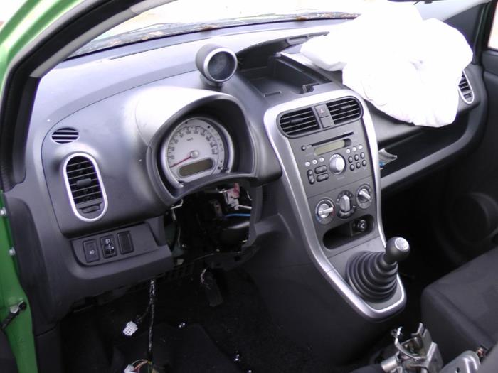 Opel Agila 1.0 12V Sloopvoertuig (2010, Groen)