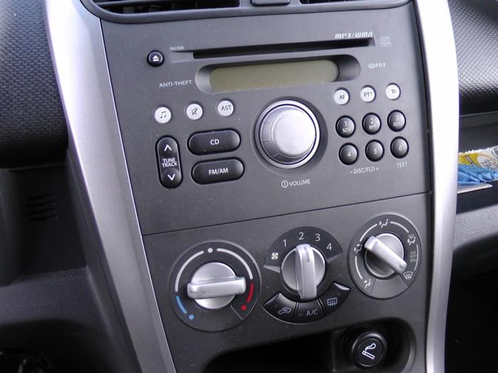 Opel Agila 1.0 12V Sloopvoertuig (2010, Groen)