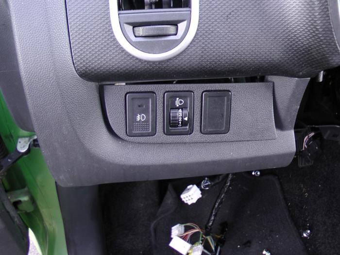 Opel Agila 1.0 12V Sloopvoertuig (2010, Groen)